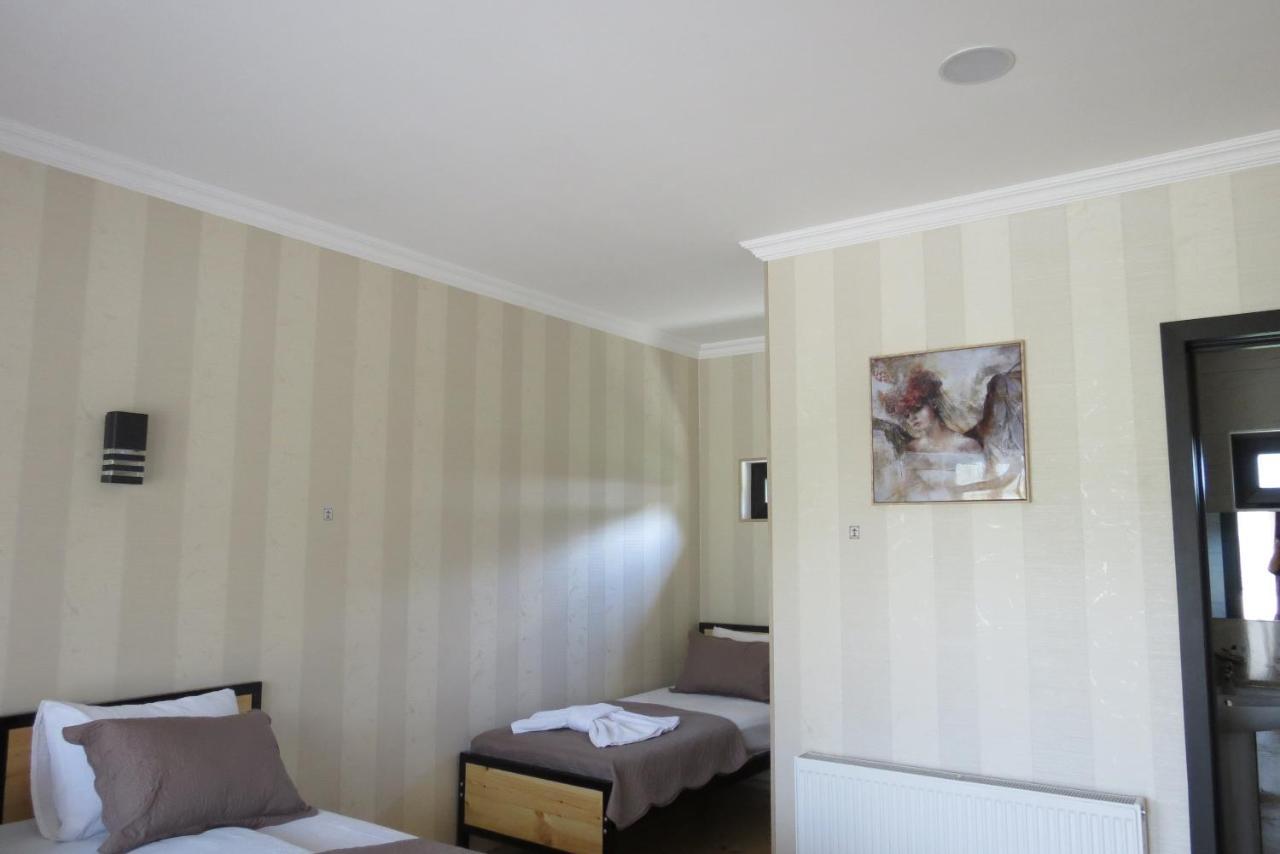 Bibo'S Kokhi Guesthouse Степанцмінда Екстер'єр фото