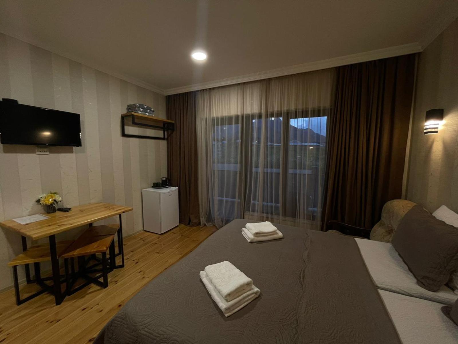 Bibo'S Kokhi Guesthouse Степанцмінда Екстер'єр фото