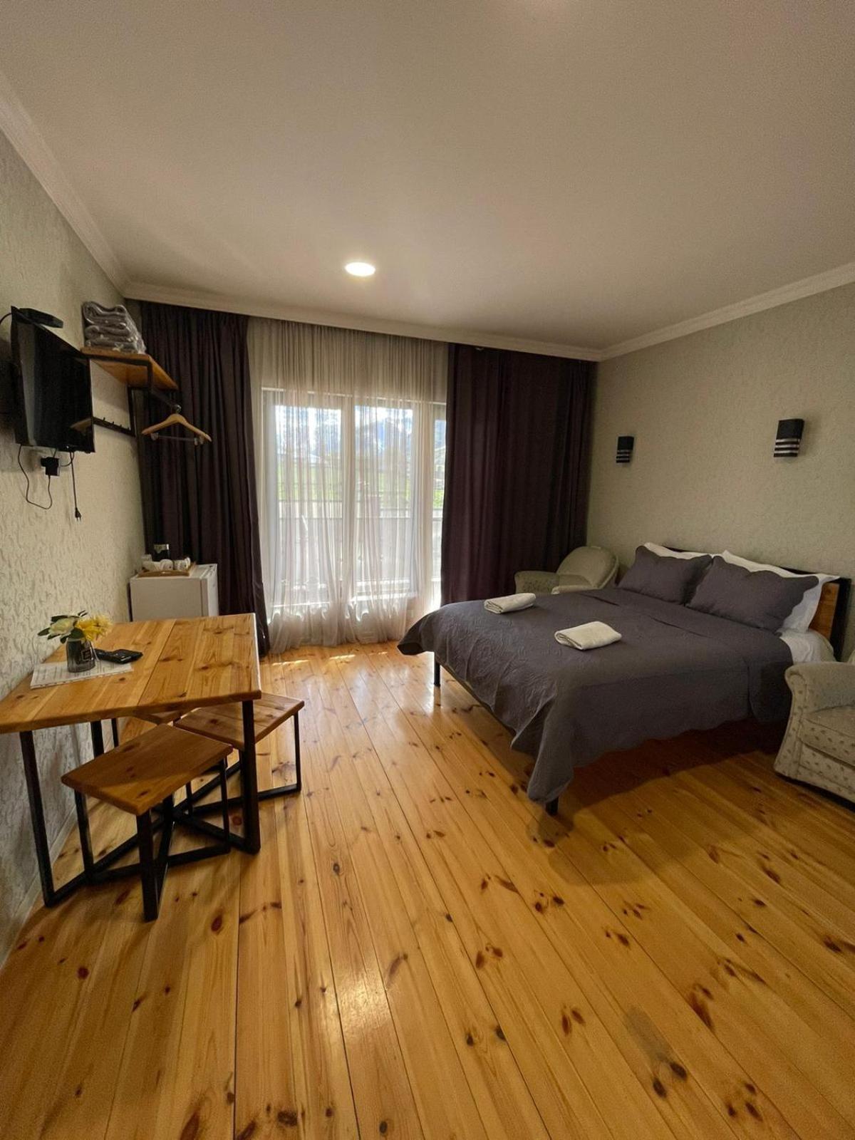 Bibo'S Kokhi Guesthouse Степанцмінда Екстер'єр фото