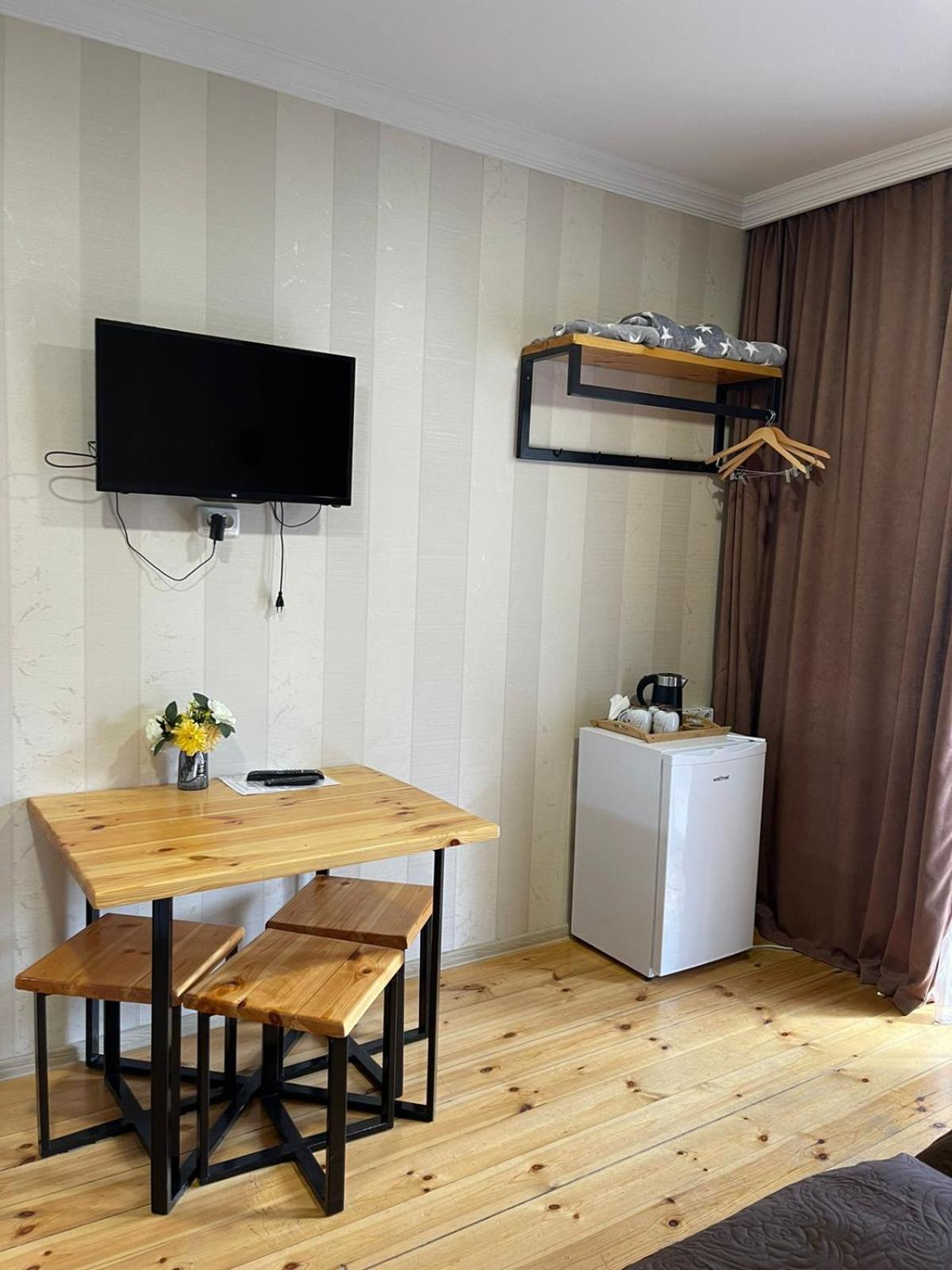Bibo'S Kokhi Guesthouse Степанцмінда Екстер'єр фото